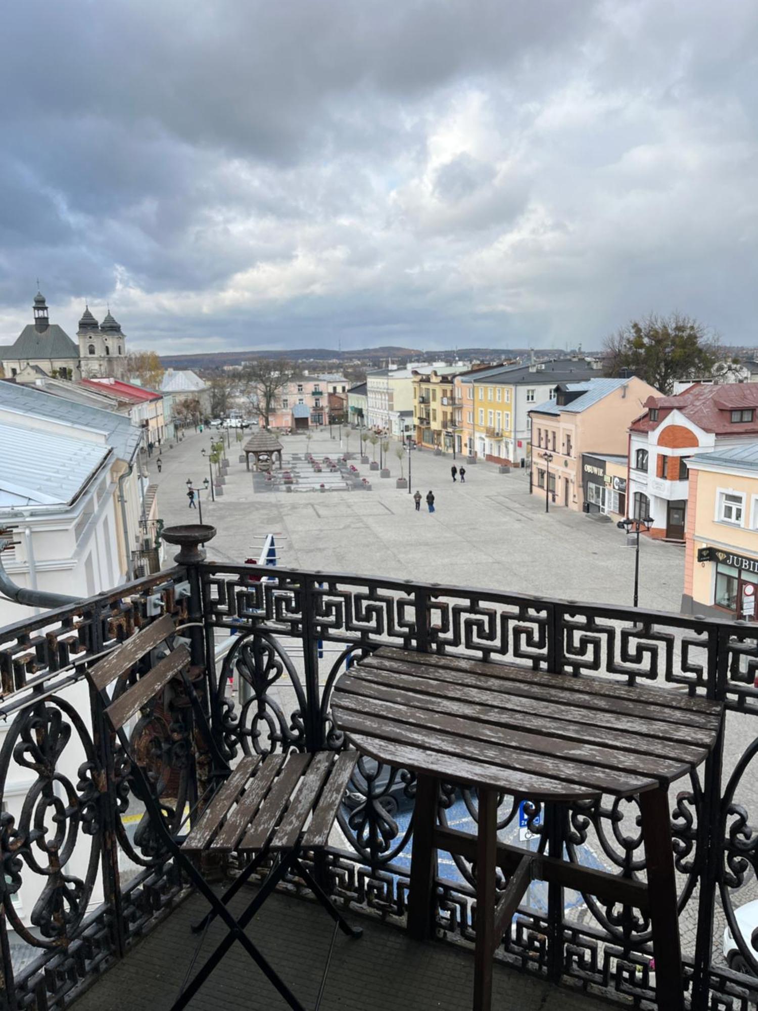 Apartamenty Luczkowskiego Z Widokiem Na Studnie 4 Chełm Exterior foto